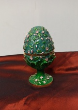 Яйцо с сюрпризом "Яблоневый сад"